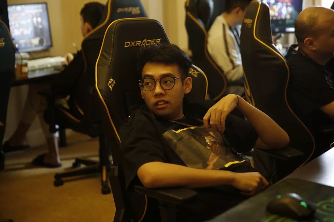 又一次坚实 又一次坚实